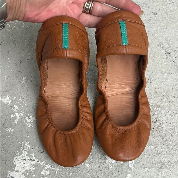 Tieks folding flats - Picture 1 of 8